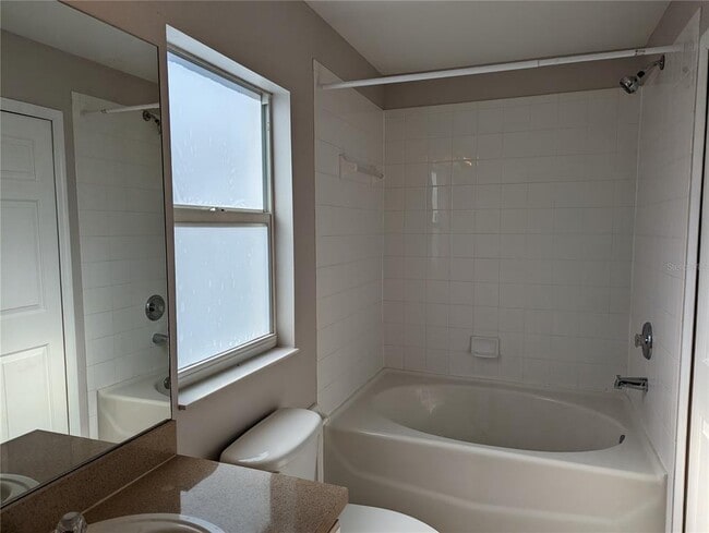 Building Photo - 3120 Summer House Dr