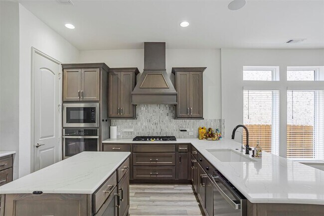 Building Photo - 228 Barton Oak Trl