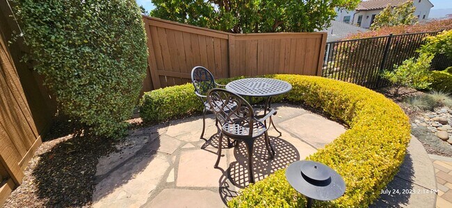 Building Photo - Beautiful Newer Rice Ranch Single Story Home in Orcutt