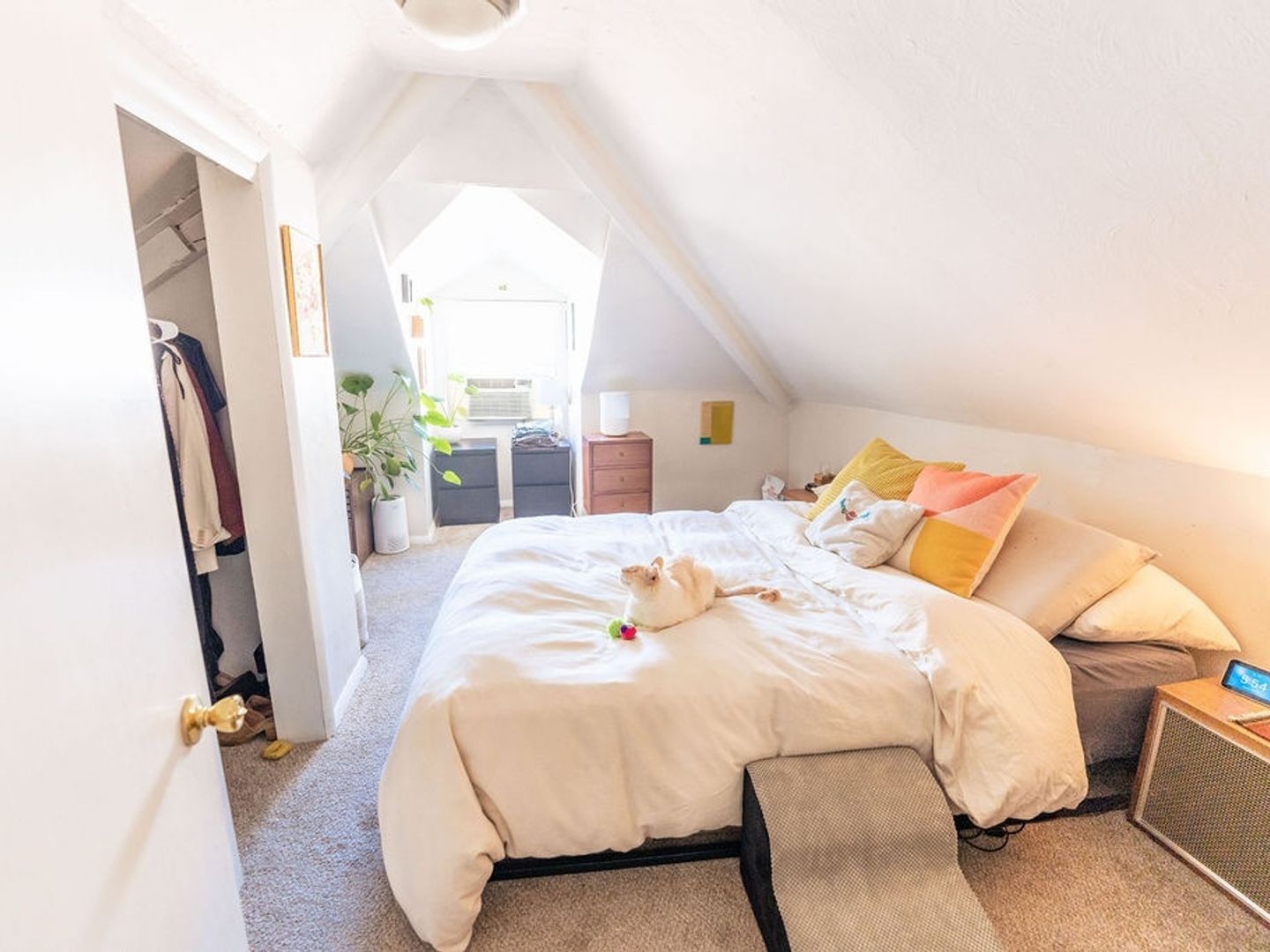 Building Photo - 30 Fox St