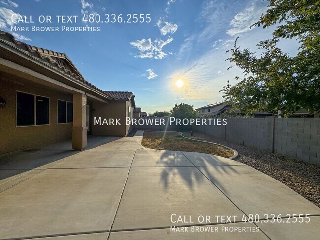 Building Photo - 1124 W Fir Tree Rd