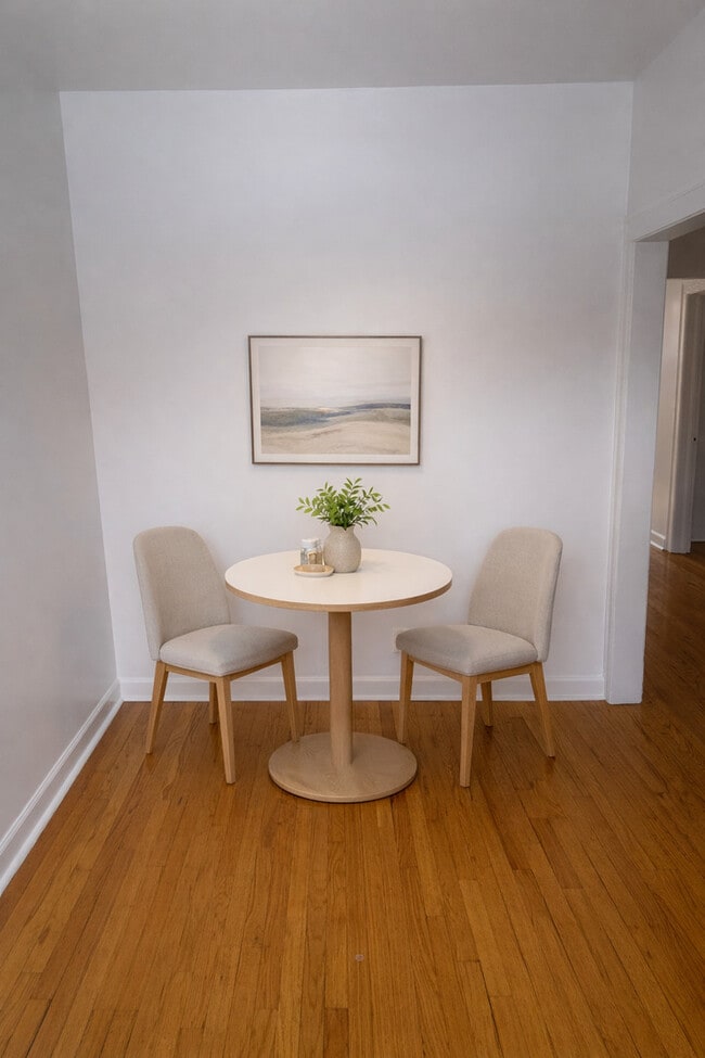 Building Photo - 6855 S Crandon Ave