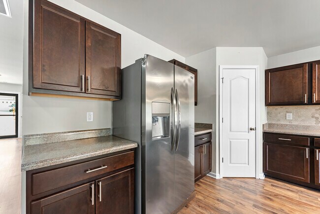 Building Photo - 4320 Lenity Ln
