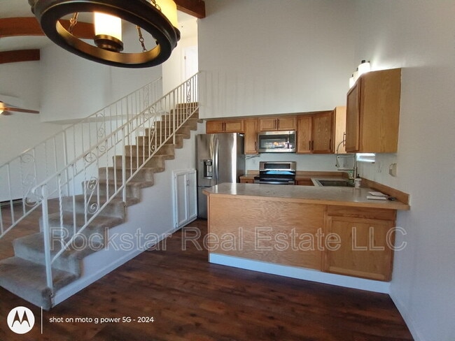 Building Photo - 3512 E 32nd Ave