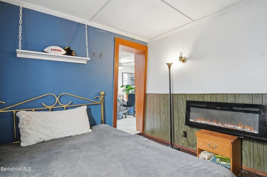 Building Photo - 9 Lincoln St