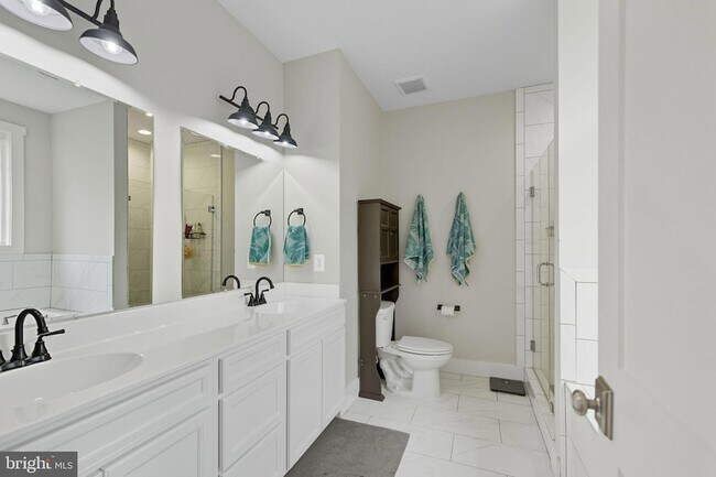 Building Photo - 8193 Major Watters Ct