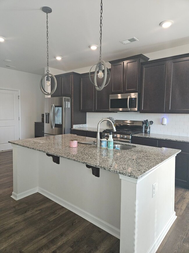 Building Photo - 4136 Thimbleberry Drive