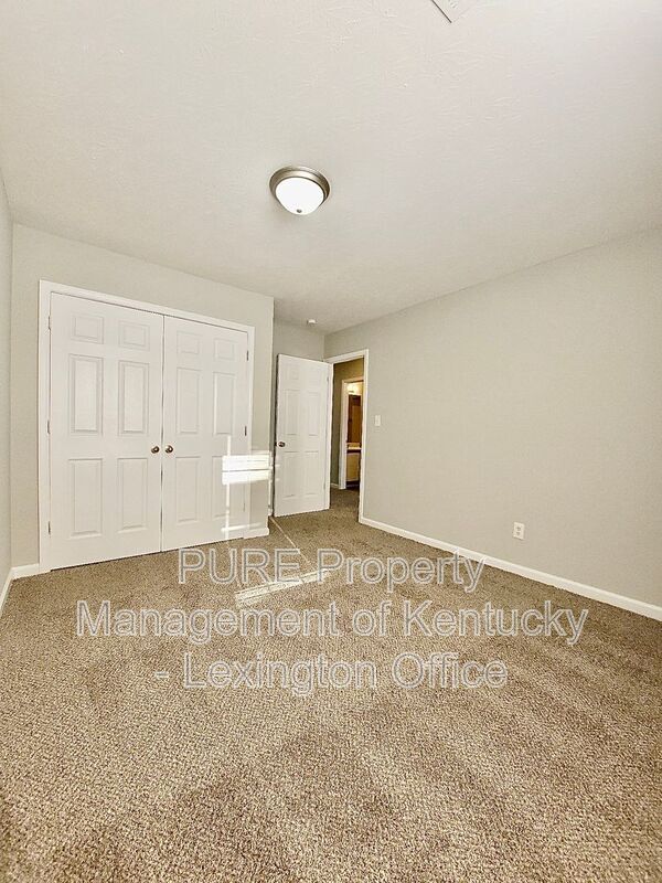 Building Photo - 271 Grinder Ct