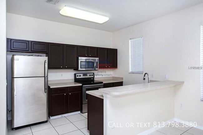 Building Photo - 2522 Lexington Oak Dr