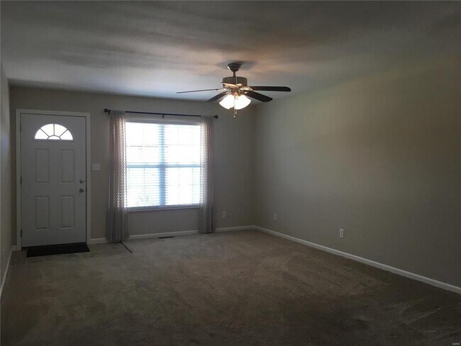 Living room - 1310 Villa Verde Ct