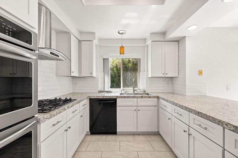 Building Photo - 43250 Via Magellan Dr