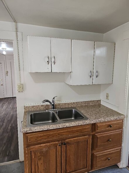 Building Photo - 614 Water St