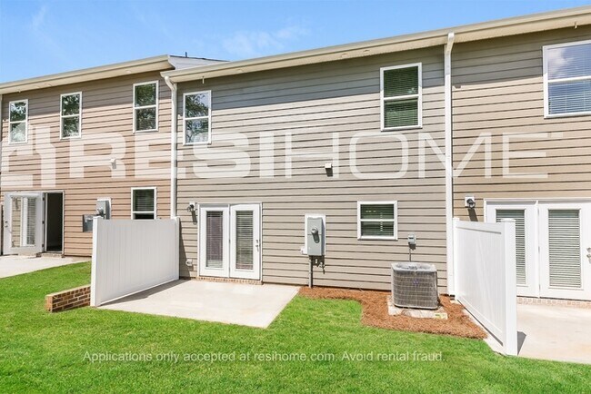 Building Photo - 125 Turner Pointe Rd