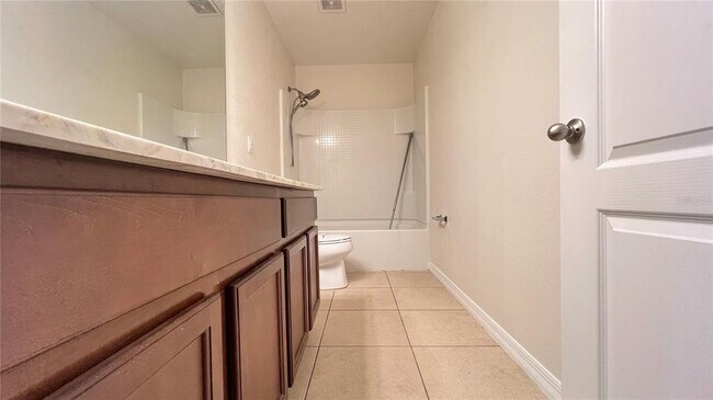 Building Photo - 16048 Yelloweyed Dr