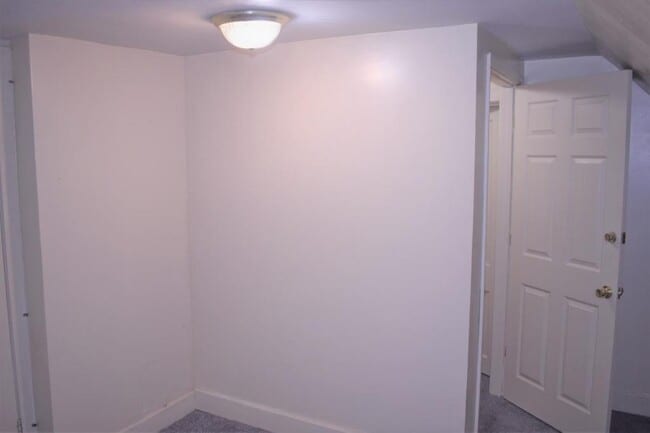 Building Photo - 4835 W Congress Pkwy