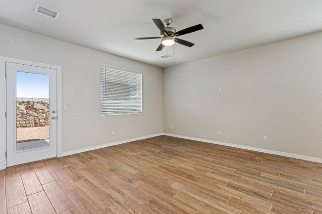 Building Photo - 51025 Sand Verbena Ave