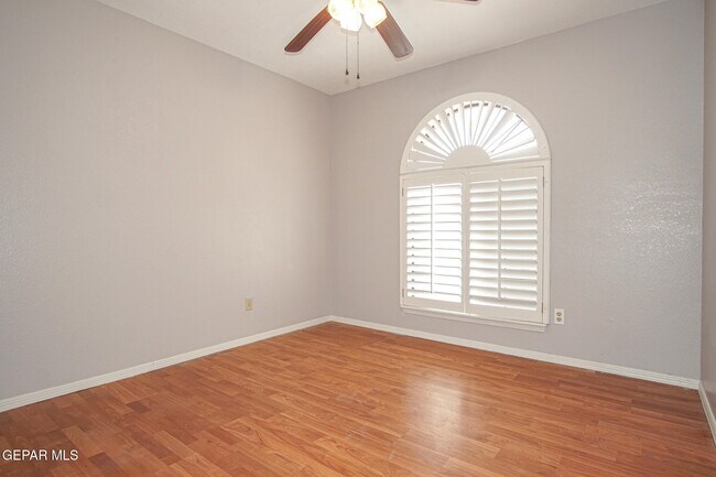 Building Photo - 1832 Dean Jones Dr