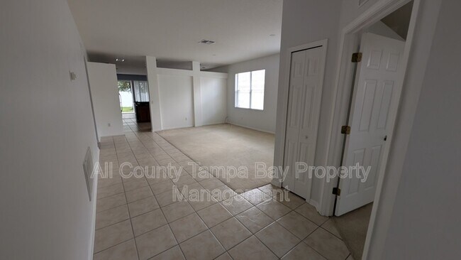 Building Photo - 3146 Shady Lily Ln
