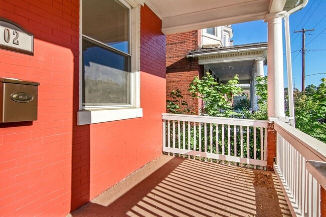 Building Photo - Inviting 3 Bedroom, 1.5 Bathroom Home in Harrisburg, Pa!