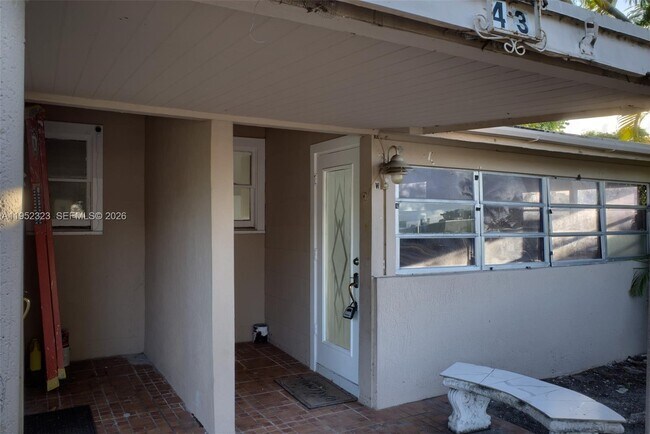 Building Photo - 43 SW 11th St