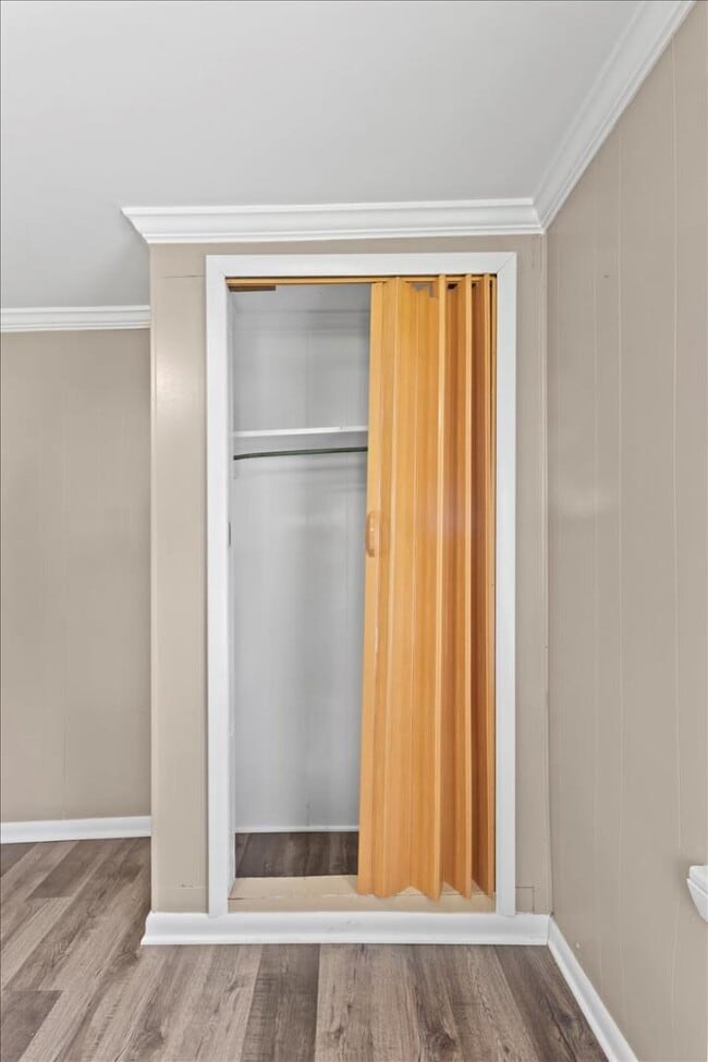 Building Photo - 1308 Columbia Rd