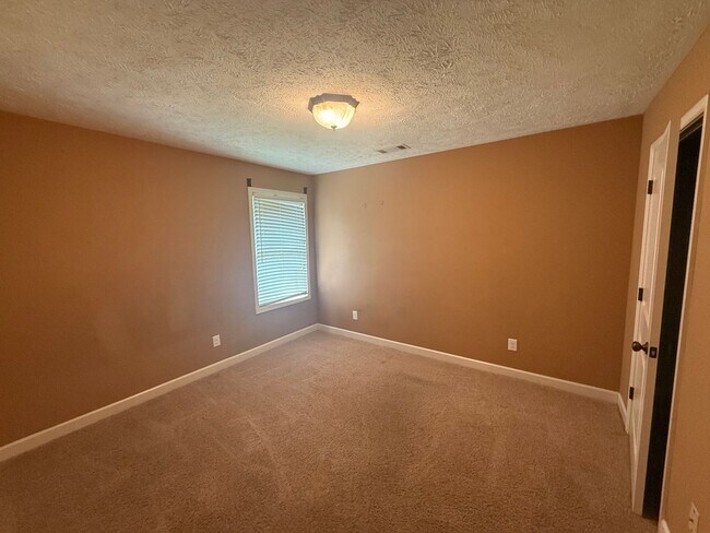 Building Photo - 228 Chronicles Drive
