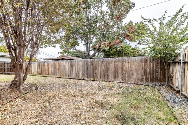 Building Photo - 7627 Pipers Swan St