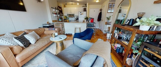 Building Photo - 534 Beacon St