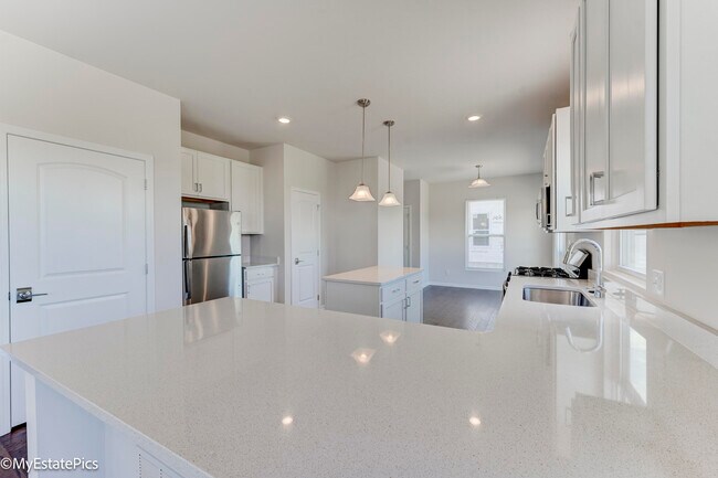 Building Photo - 2780 Riverview Ln