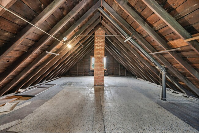 Building Photo - 4097 E 64th St