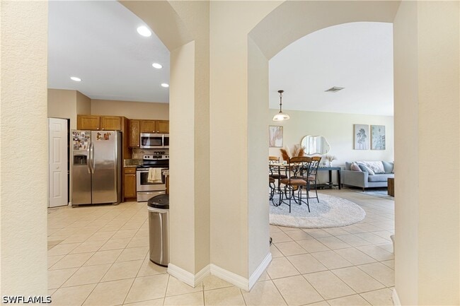 Building Photo - 3223 Antica St