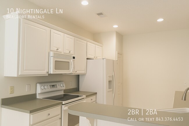 Building Photo - 10 Nightingale Ln