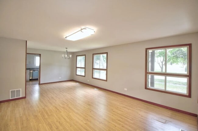 Building Photo - 1741 Tufts Ct