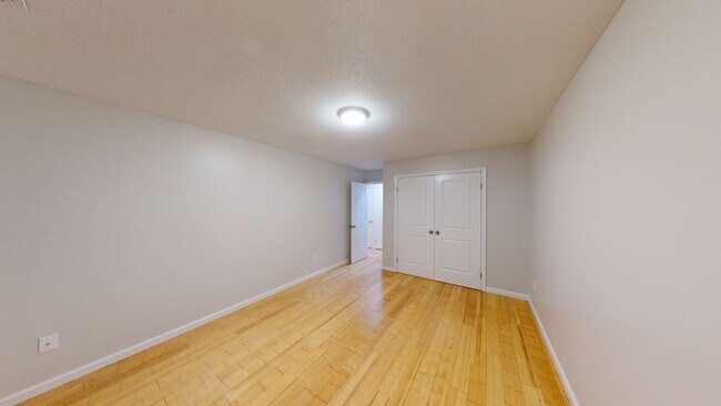 Building Photo - 465 Whalley Ave