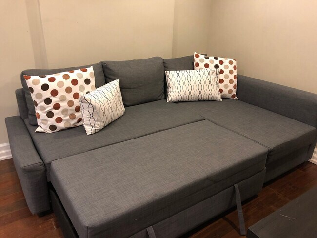 Building Photo - 1344 Potomac Ave SE