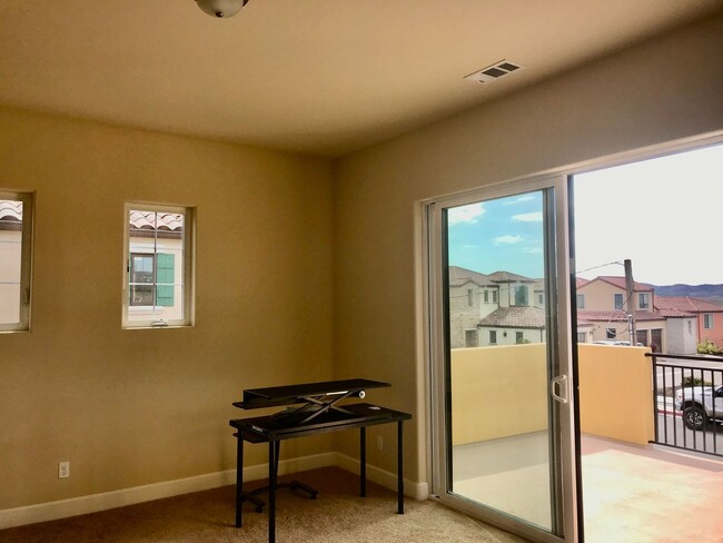 Building Photo - Spacious Home - Newer Build TOSCANO Neighb...