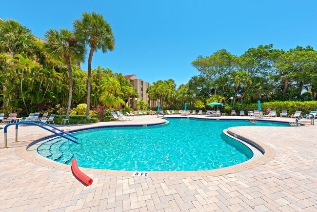 Building Photo - 450 Egret Cir