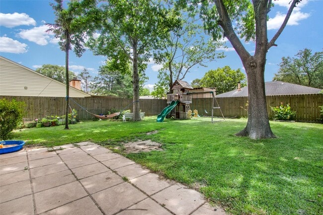 Building Photo - 414 Redway Ln