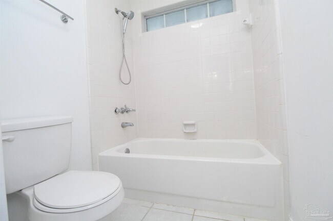 Building Photo - 8154 Treetop Ln