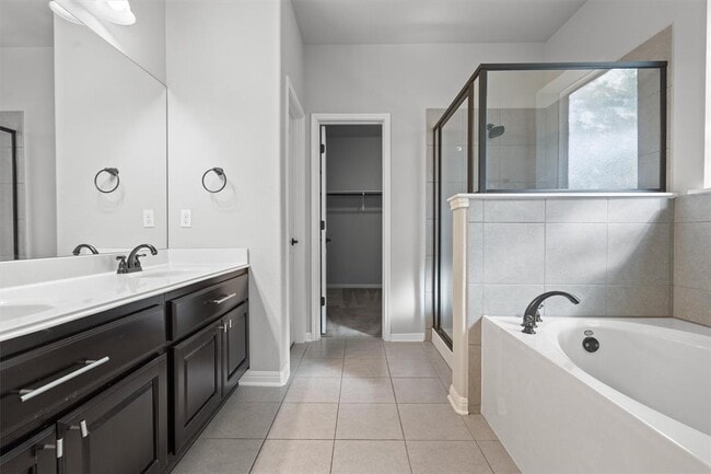 Building Photo - 104 San Matteo St