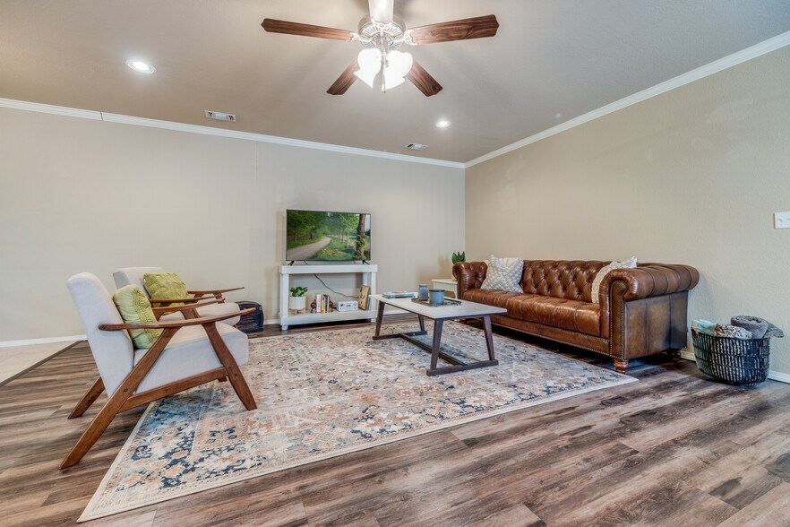 Living room - 4527 Ida Louise Ct