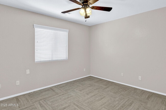 Building Photo - 4374 S Mariposa Dr