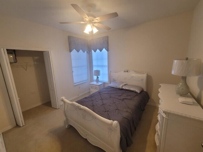 Building Photo - 4665 Whispering Oaks Dr