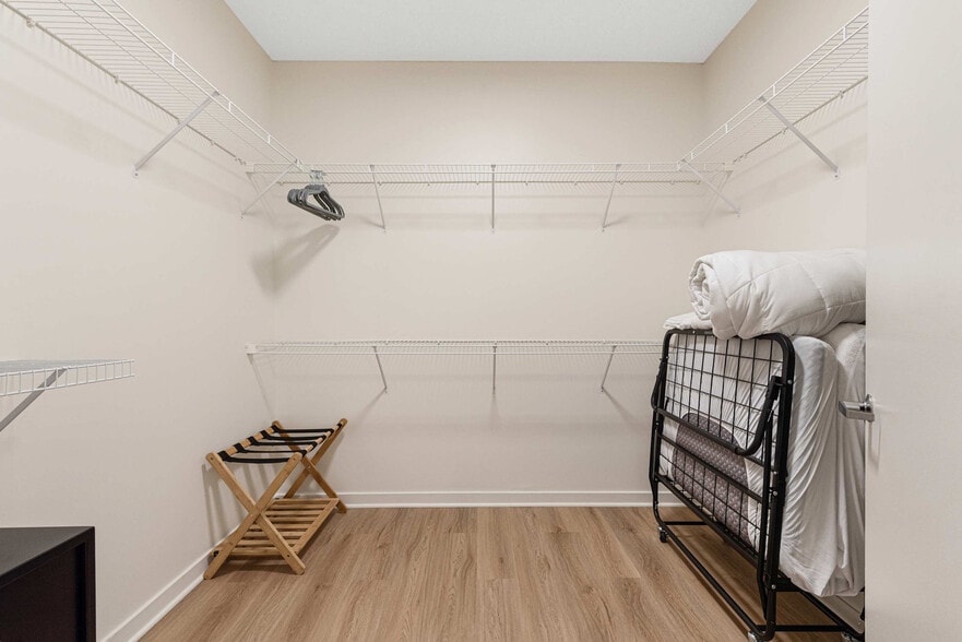 Building Photo - 365 N Halsted St