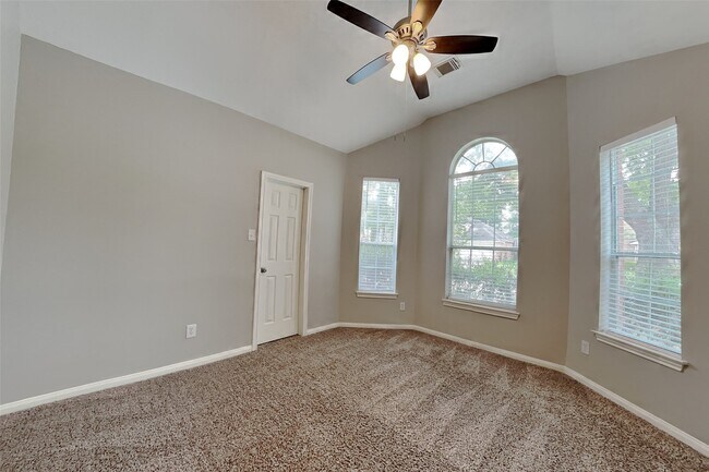 Building Photo - 12723 Rock Creek Ct.