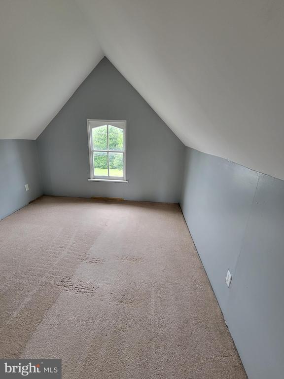 Building Photo - 305 Brower Ave