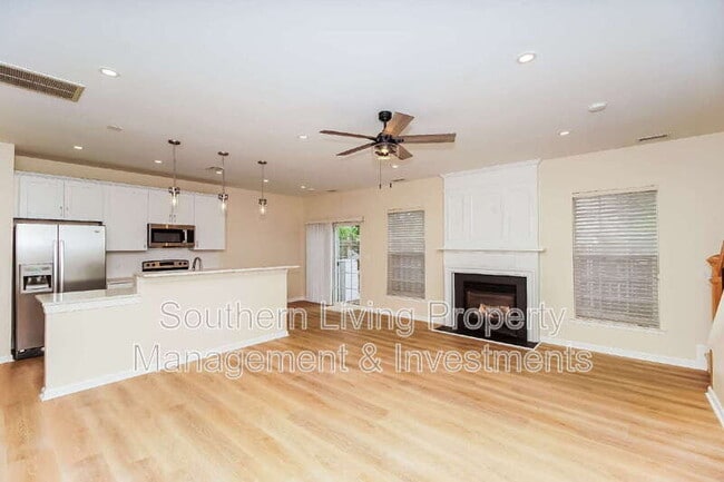 Building Photo - 8803 Ormeau Dr