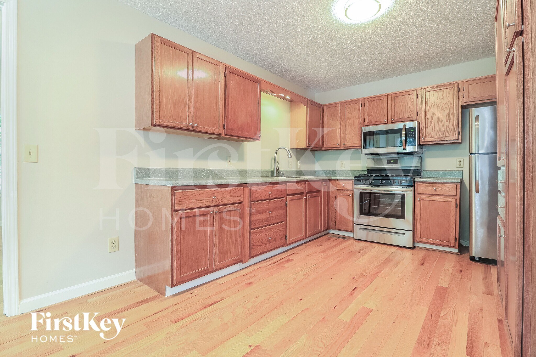 Building Photo - 124 Spring Dr