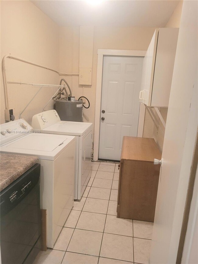 Building Photo - 1235 NW 58th Ave