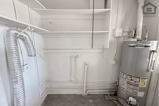 Building Photo - 2Bed/1Bath House at McDowell/32nd St! Move-In Ready on 08/06/2026! – NO HOA!